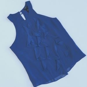 2/$11 or 3/$15 ♦️ Sleeveless Ruffle Blouse - Size 0